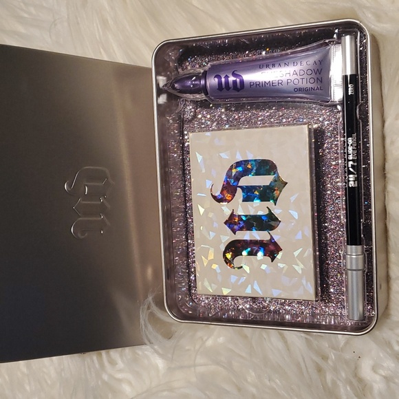 Urban Decay Stoned Vibes Major Gems gift set - Picture 8 of 9